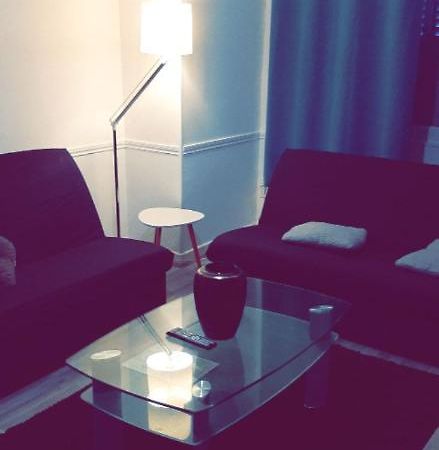 Appartement 48M2 Pour 6 Personnes Au Centre Ville Historique Avec Parking Gratuit Et Une Borne De Recharge Pour Voiture A 10 Metres Avallon Exterior foto